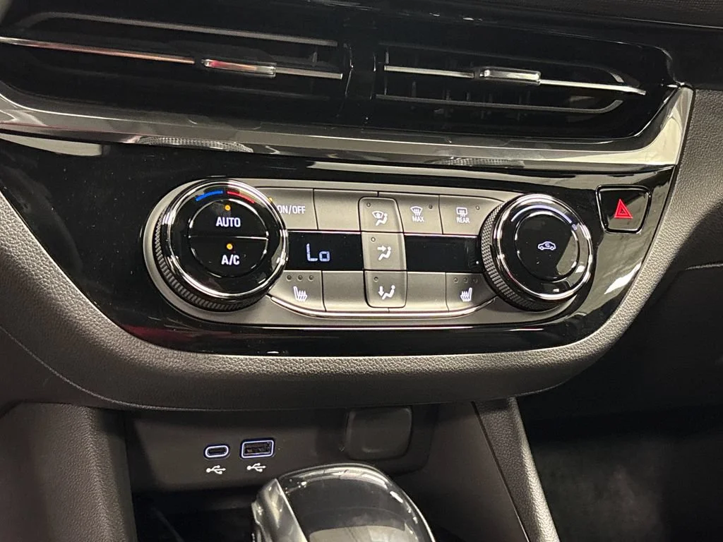2026 Buick Envista Sport Touring - Photo 36