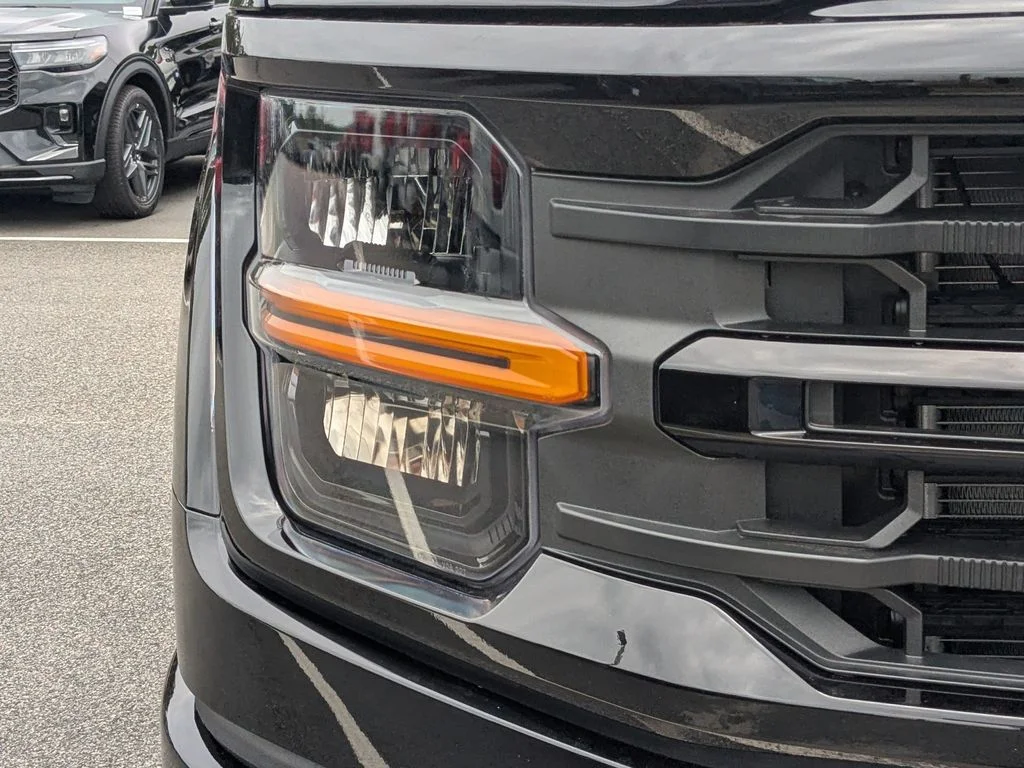 New 2026 Agate Black Metallic Ford XLT image 10