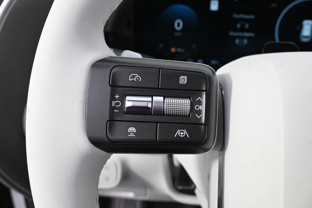 New 2026 White Pearl Hyundai SEL AWD image 33