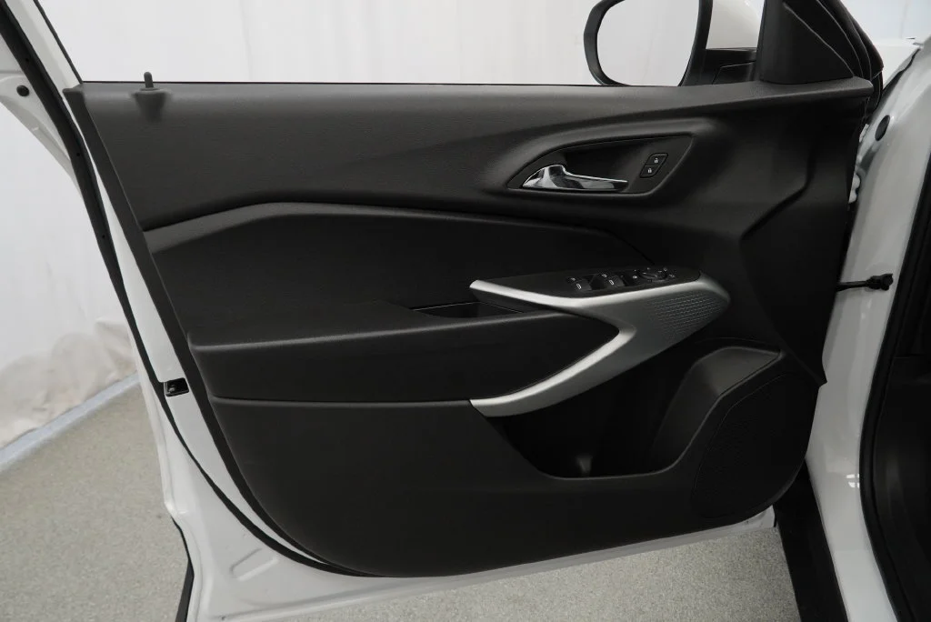 New 2026 Summit White Chevrolet LS image 21