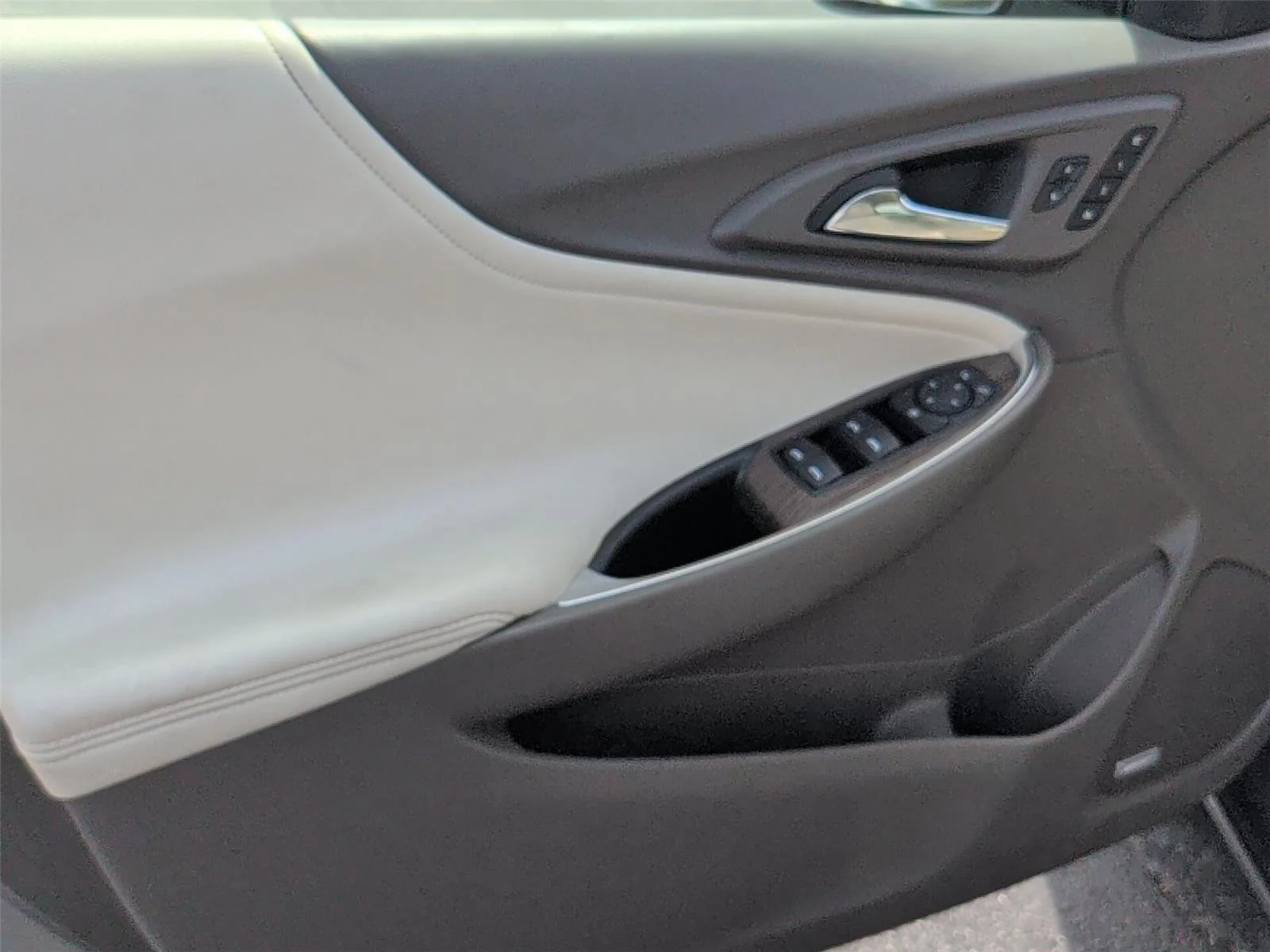 Used 2024 Sterling Gray Metallic Chevrolet LT image 14