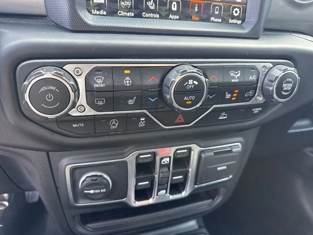 Used 2021 Gray Jeep Unlimited Sahara image 22