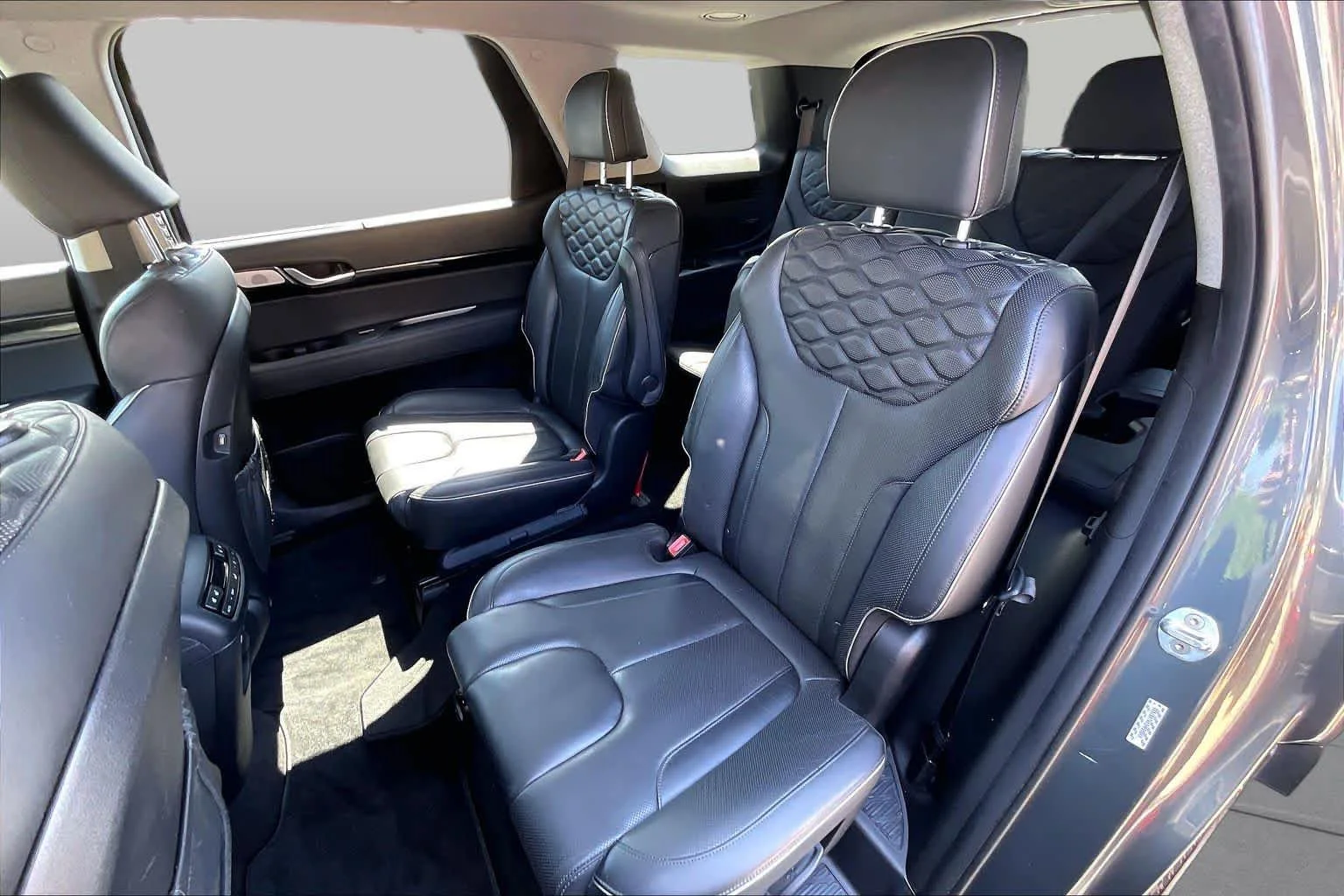 Used 2022 Steel Graphite Hyundai Limited image 48