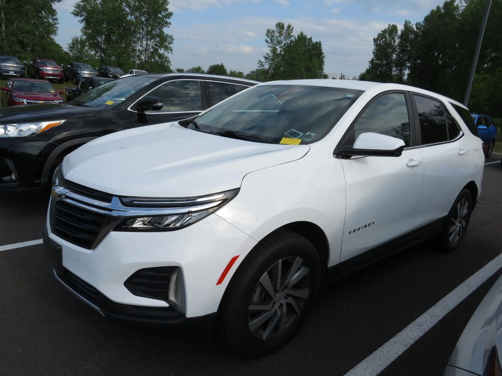 Used 2024 Summit White Chevrolet LT image 7