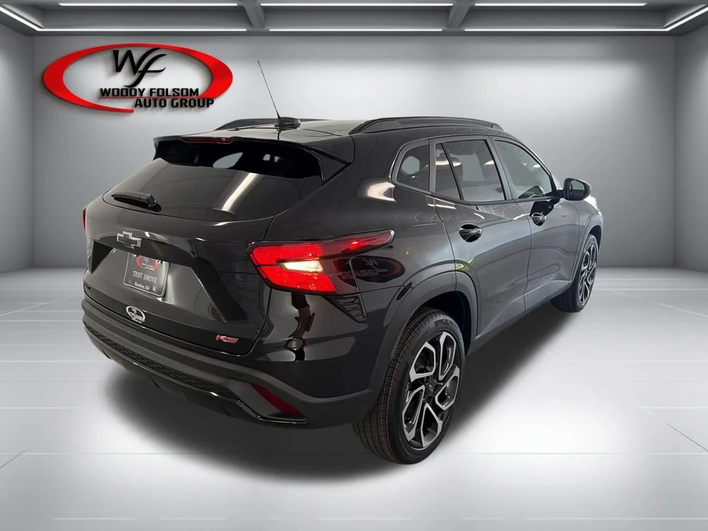New 2026 Mosaic Black Metallic Chevrolet 2RS image 6