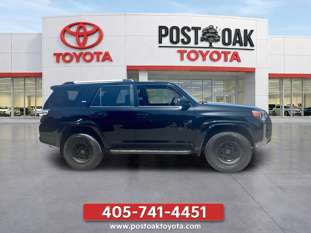 Used 2021 Black Toyota SR5 image 11