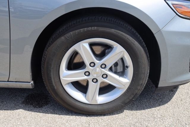 Used 2025 Gray Chevrolet LS image 14