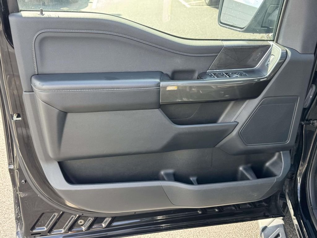 Used 2021 Black Ford XLT image 26