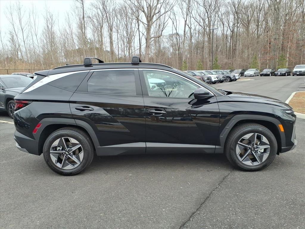 New 2026 Phantom Black Hyundai SEL FWD image 6