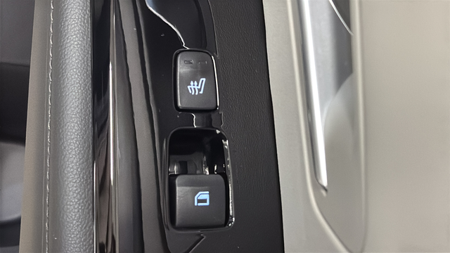 Used 2024 Amazon Gray Hyundai Limited image 36