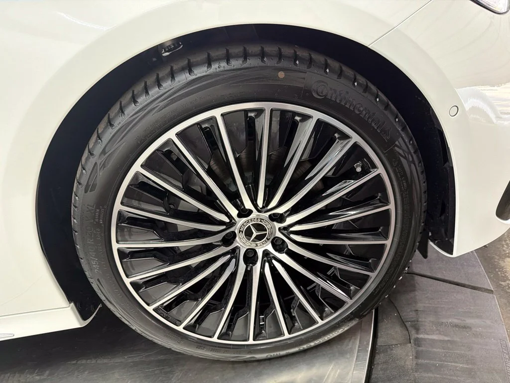 New 2027 White Mercedes-Benz E 350 image 9