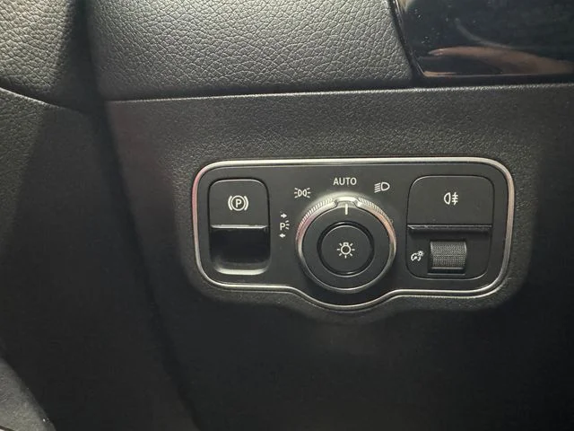 Certified Used 2023 Polar White Mercedes-Benz GLA 250 image 36