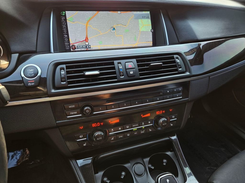 Used 2015 Carbon Black Metallic BMW 550i xDrive image 28