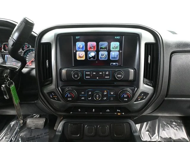 Used 2017 White Chevrolet LTZ image 33