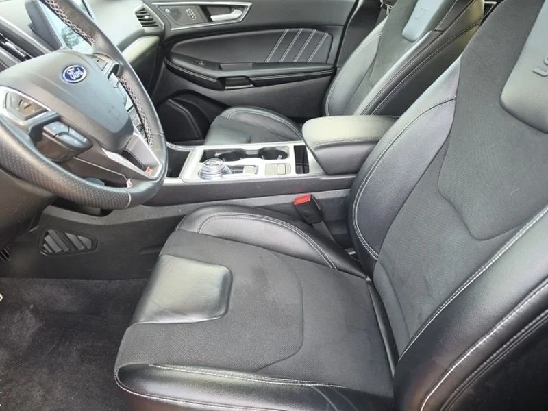 Used 2024 Rapid Red Metallic Tinted Clearcoat Ford ST image 9