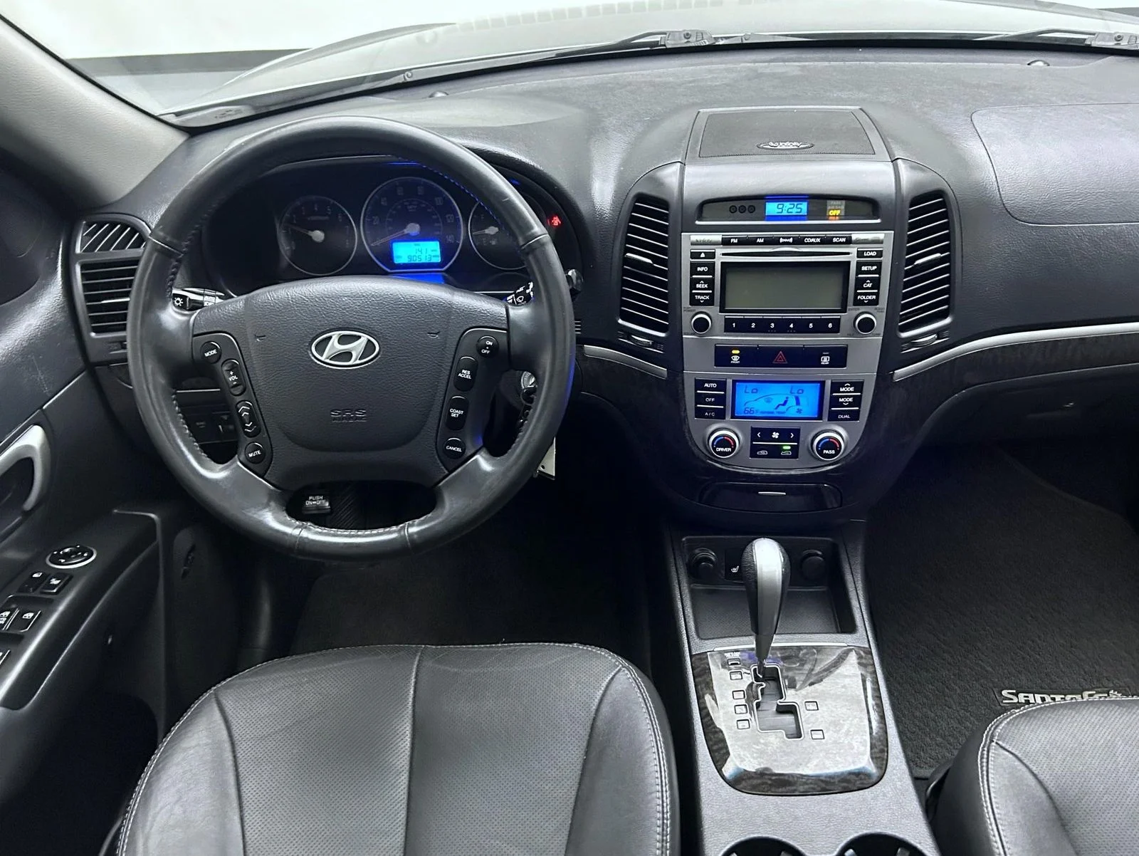 Used 2009 Gray Hyundai Limited image 14