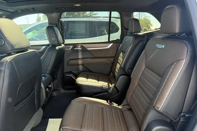 New 2026 Glacier White Tricoat GMC Denali Ultimate image 22