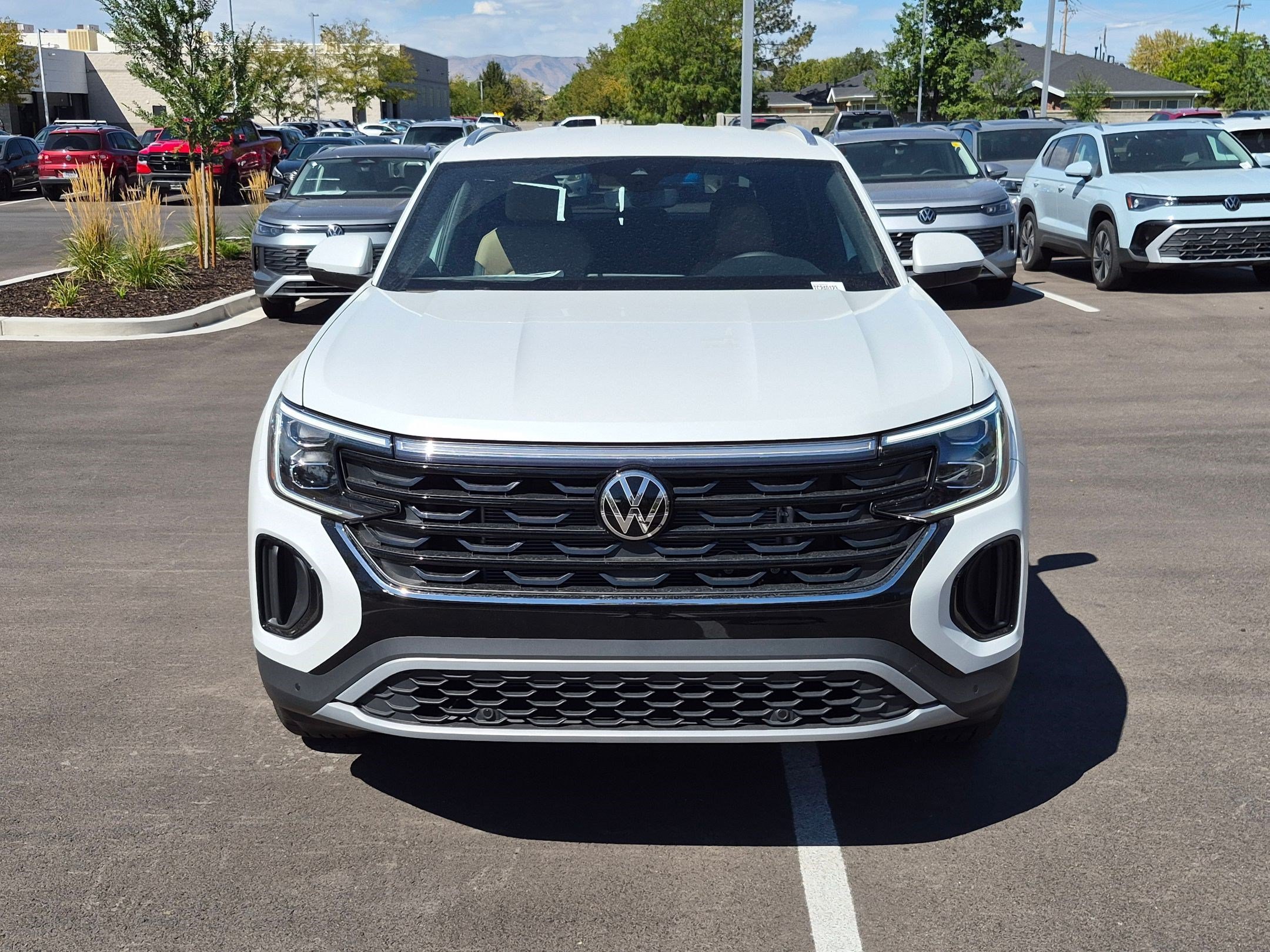 New 2026 Opal White Pearl Volkswagen 2.0T SE w/Technology image 9