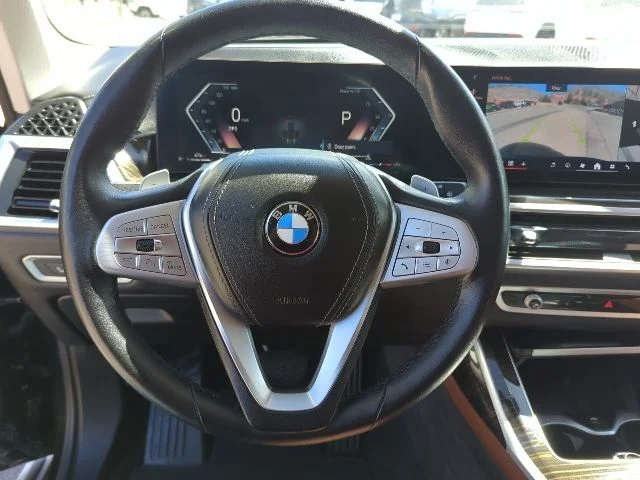 Used 2025 Black BMW xDrive40i image 11