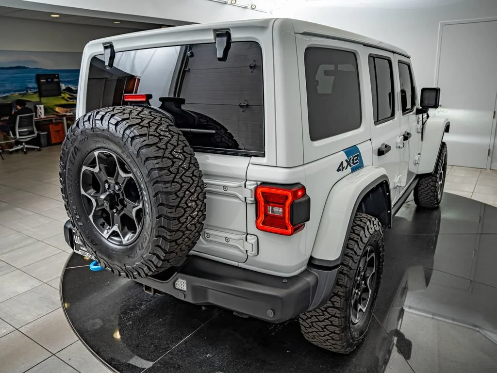 Used 2021 Bright White Clearcoat Jeep Unlimited Rubicon 4xe image 15