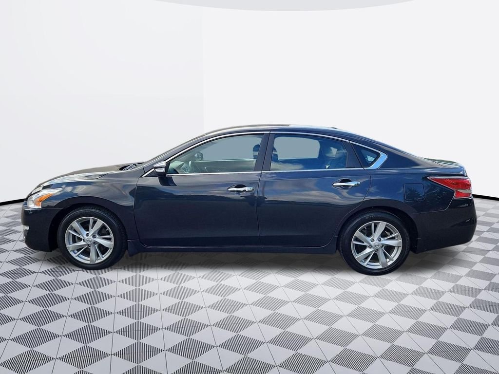 Used 2015 Storm Nissan 2.5 SV image 3