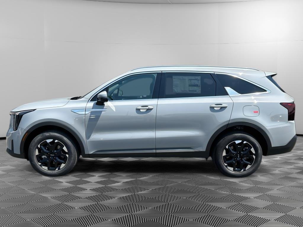 New 2026 Wolf Gray Kia S image 7