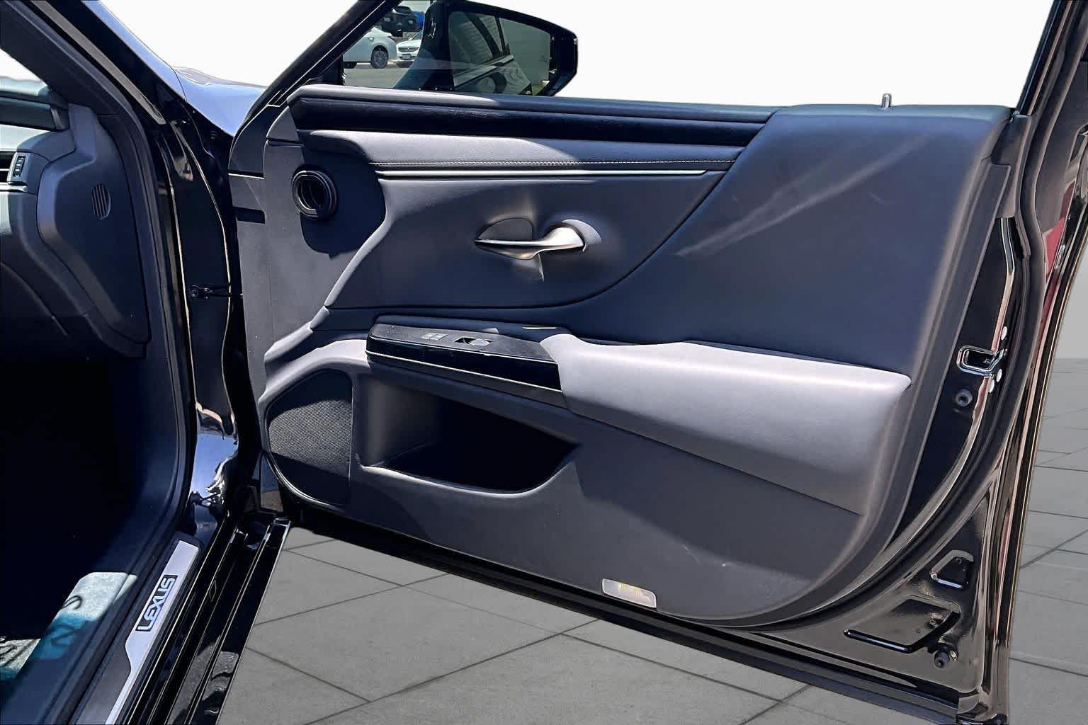Used 2025 Caviar Lexus  image 22