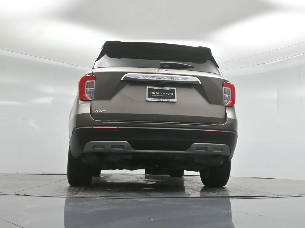 Used 2021 Gray Ford XLT image 48