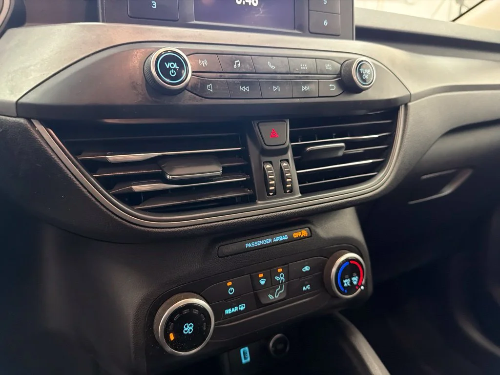 Used 2020 Black Ford S image 18