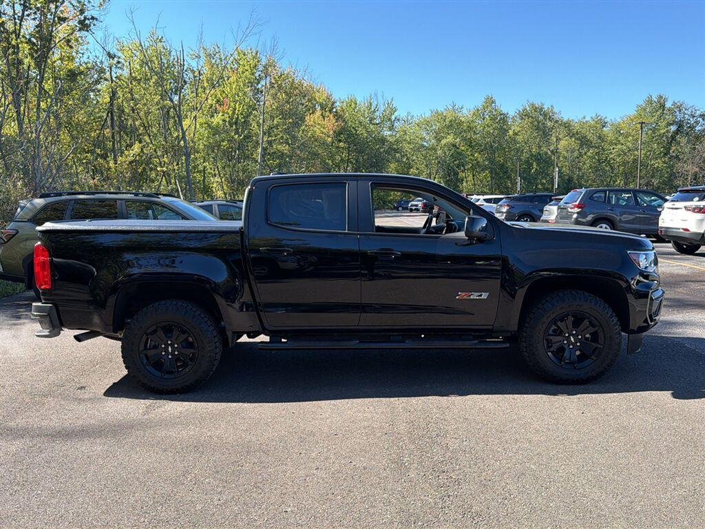 Used 2022 Black Chevrolet 4WD Z71 image 7