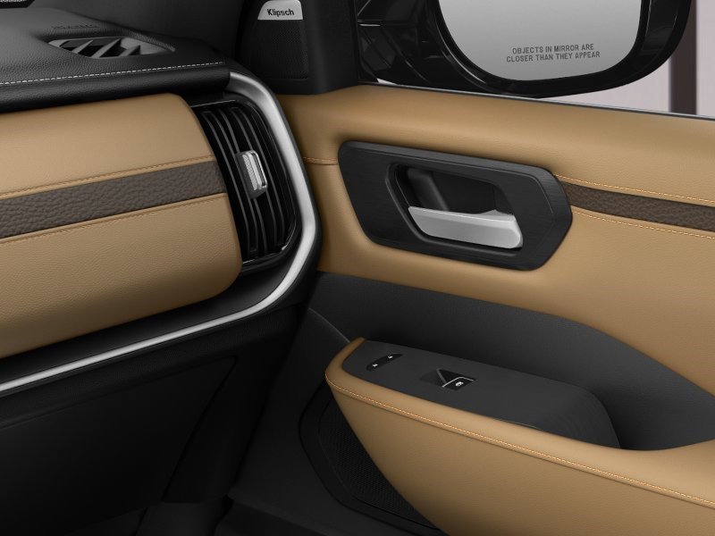 New 2026 Aspen White Tricoat Nissan SL image 21