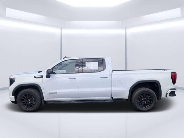 Used 2022 White GMC Elevation image 6