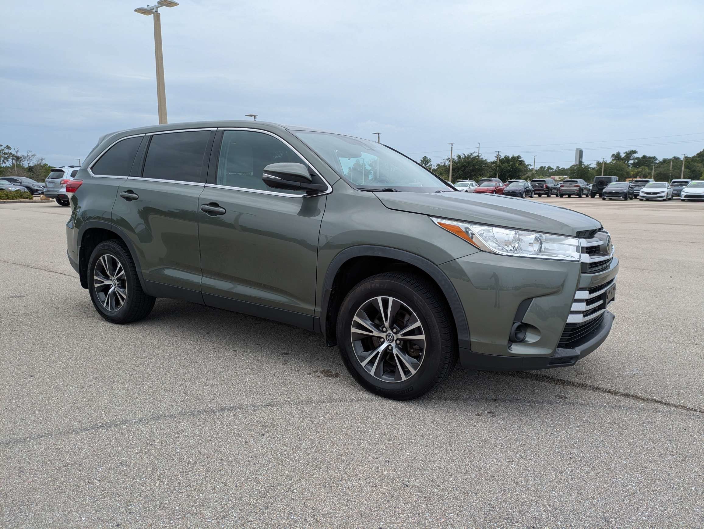 Used 2019 Alumina Jade Metallic Toyota LE image 2
