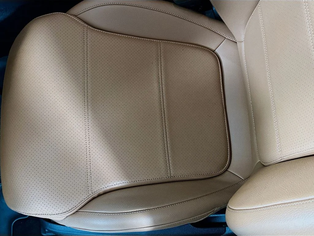 Used 2023 White Mercedes-Benz C 300 image 18
