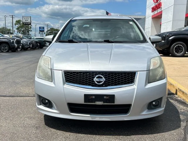 Used 2012 Silver Nissan 2.0 SR image 2