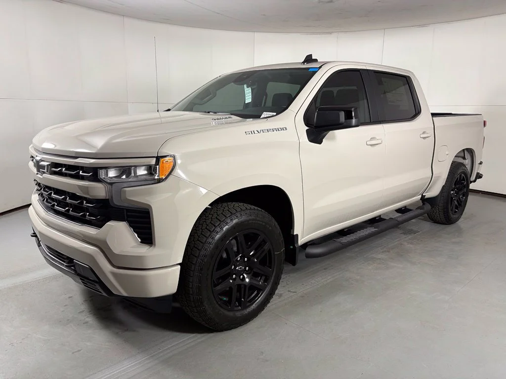 New 2026 White Sands Chevrolet RST image 5