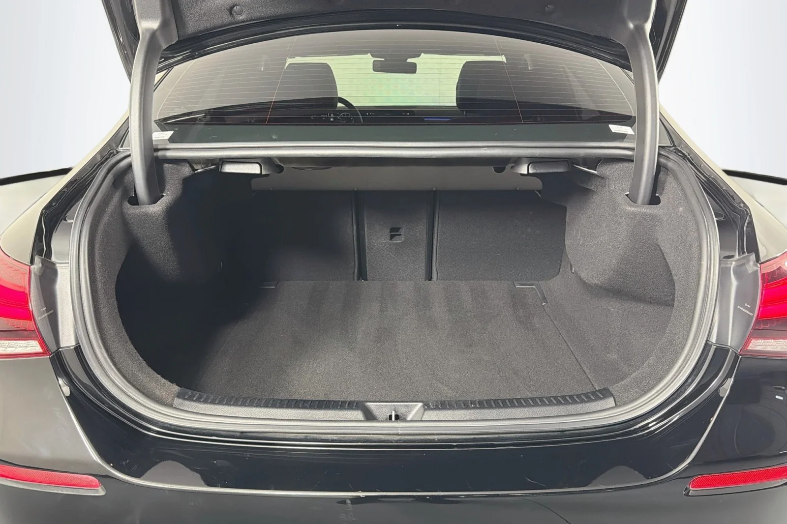 Used 2019 Night Black Mercedes-Benz A 220 image 23
