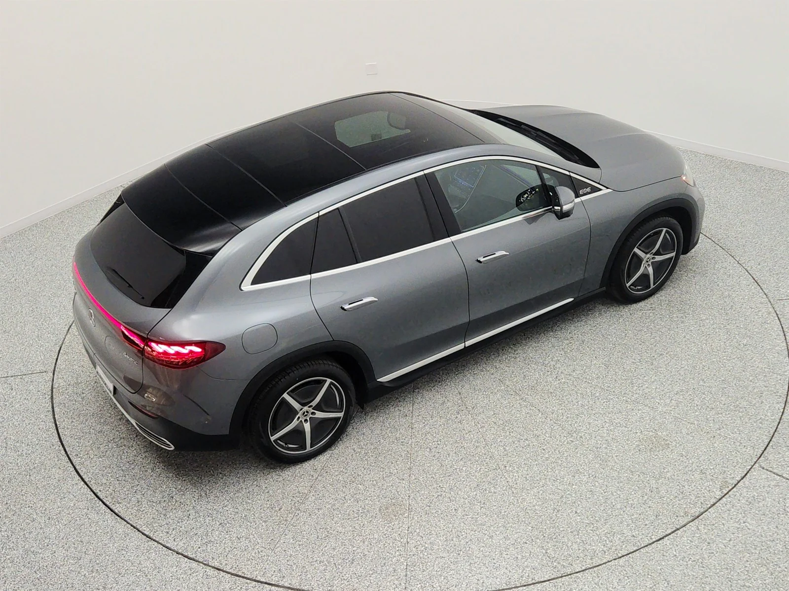 Used 2023 Selenite Grey Metallic Mercedes-Benz EQE 350 4MATIC® SUV image 26