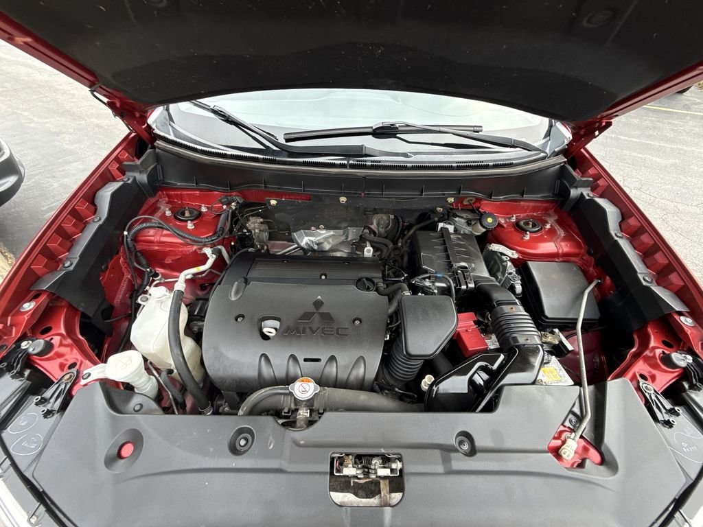 Used 2016  Mitsubishi ES image 25