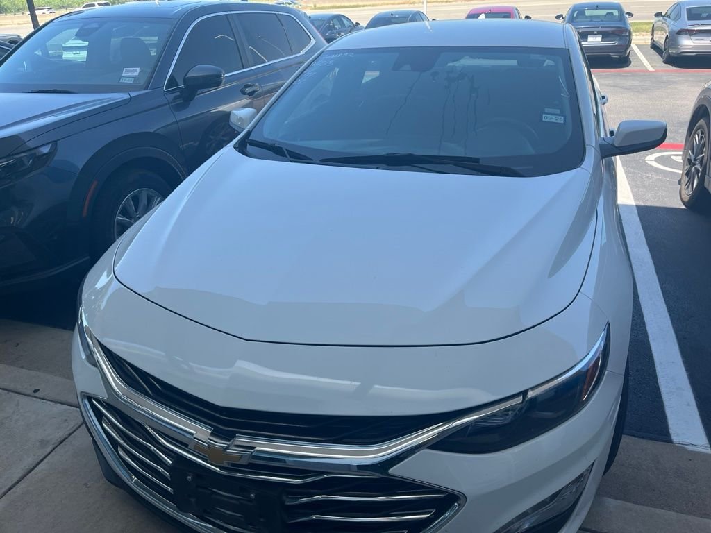 1G1ZD5ST5SF123821