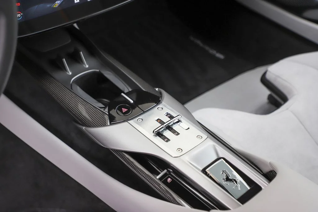 Used 2025 Blu Corsa Ferrari  image 32