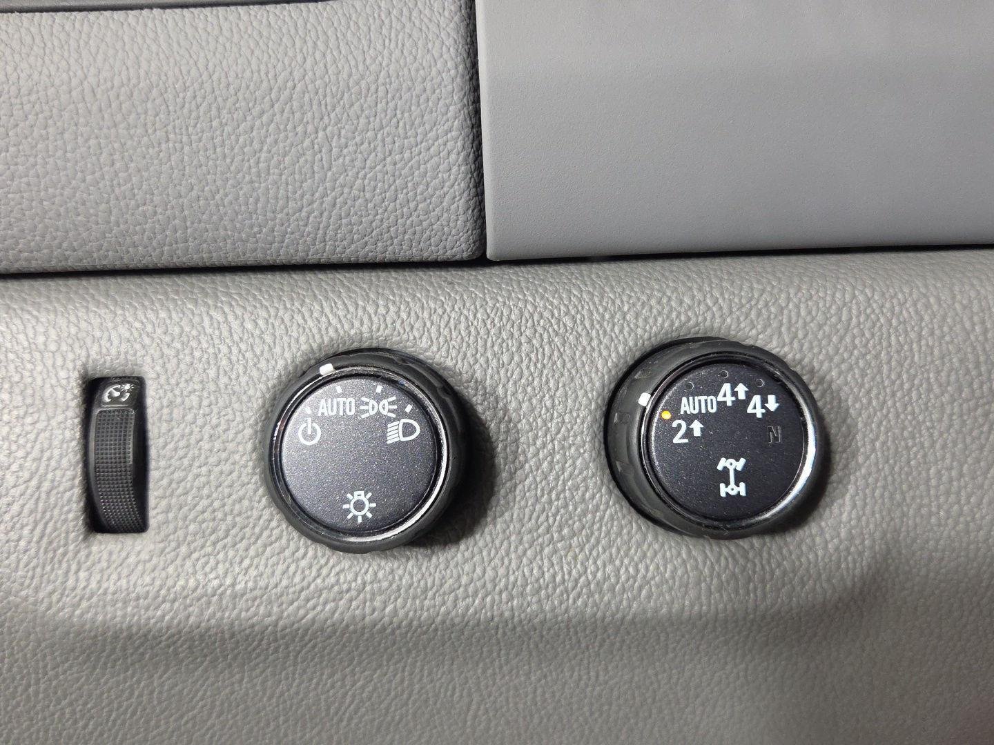 Used 2021 Satin Steel Metallic GMC 4WD Elevation Standard image 17