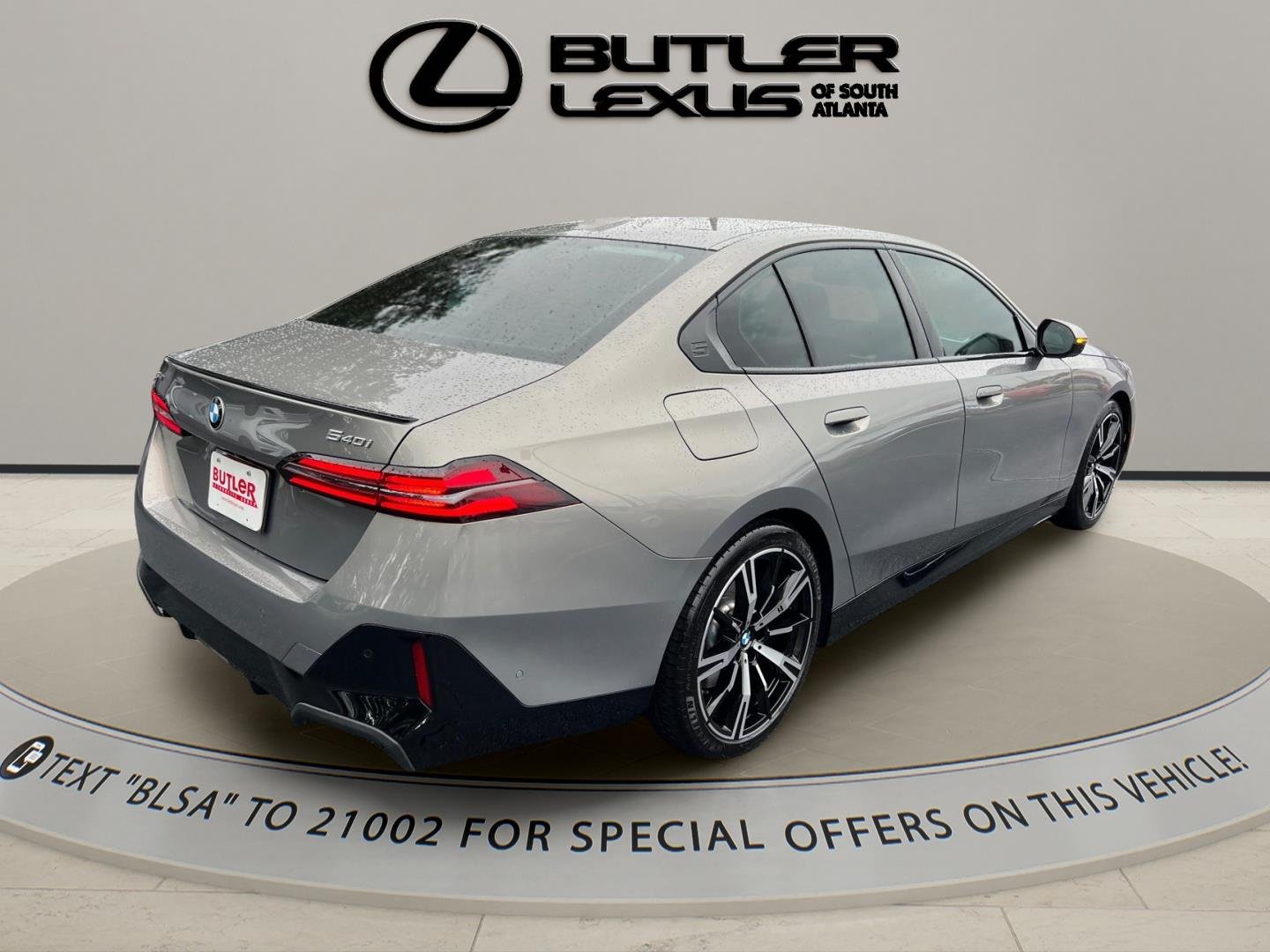 Used 2024 Oxide Grey Metallic BMW 540i xDrive image 5
