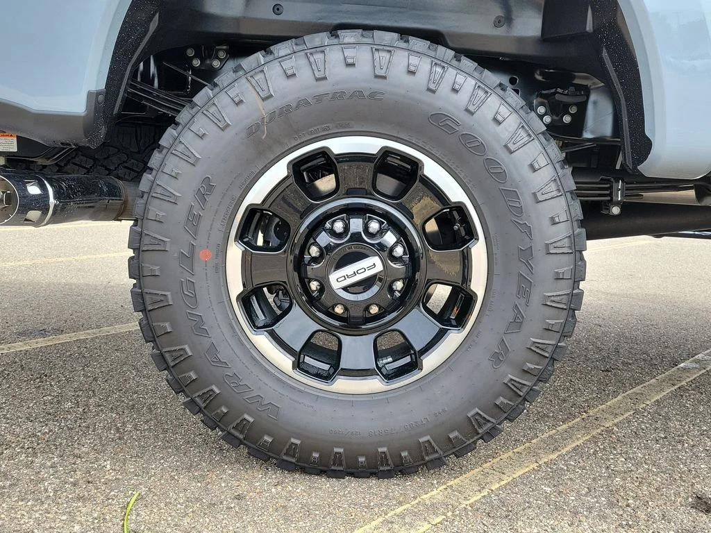 New 2026 Glacier Gray Metallic Tri-Coat Ford F-250® King Ranch® image 6