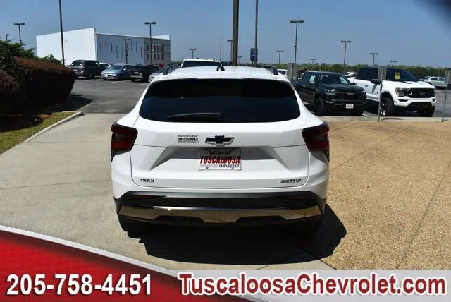 New 2026 Summit White Chevrolet ACTIV image 8