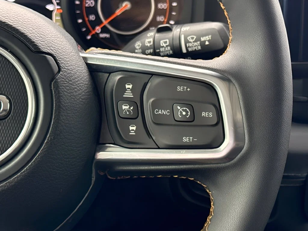 Used 2024 White Jeep Sahara image 14