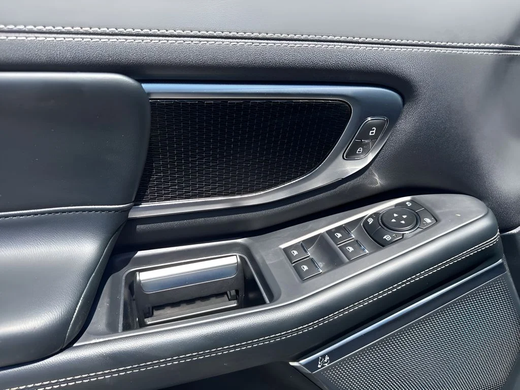 Used 2025 Green Ford Platinum image 29