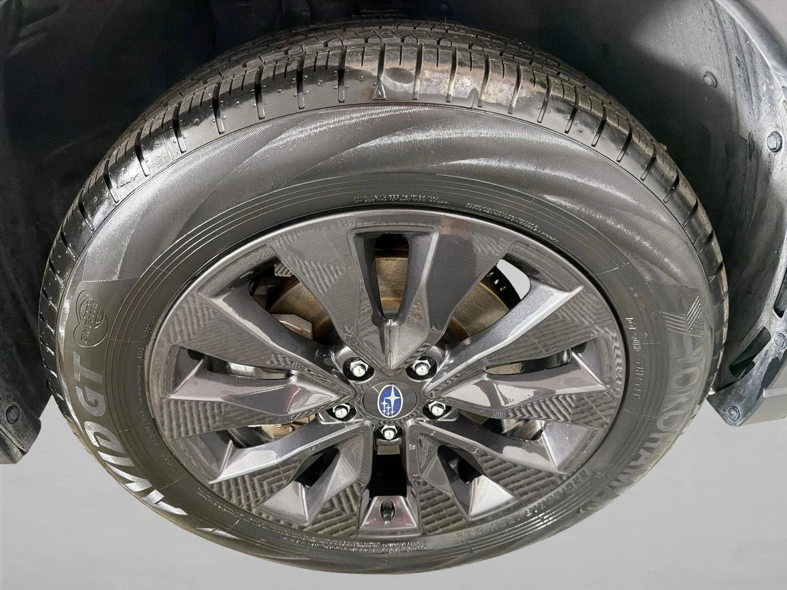 Used 2025 Black Subaru Onyx Edition image 13