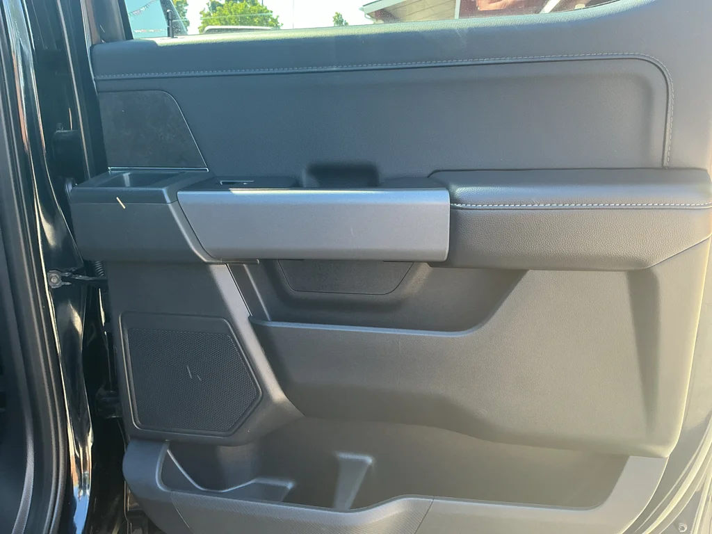 Used 2026 Antimatter Blue Metallic Ford XLT image 15