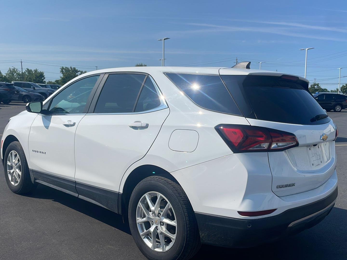 Used 2024 Summit White Chevrolet LT image 11